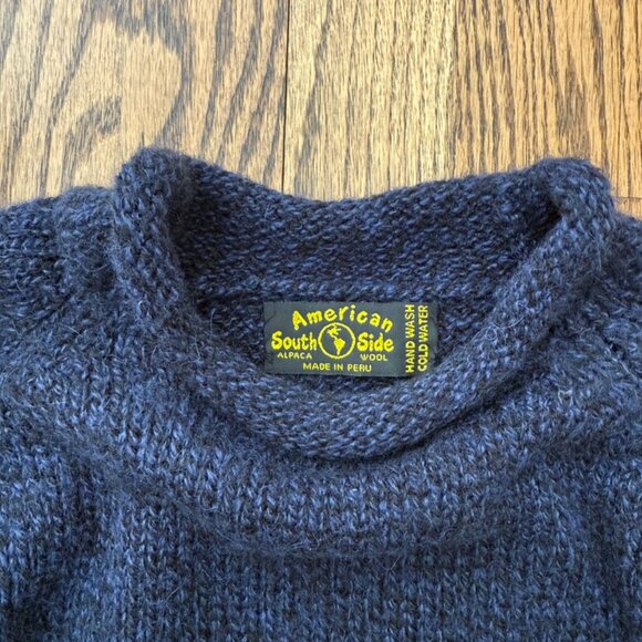 Women's navy alpaca sweater size s - Picture 2 of 3